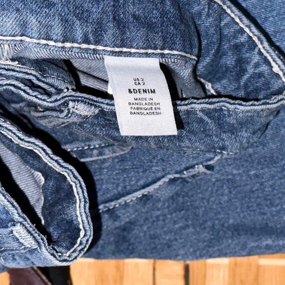 70s-inspired Denim Mini Skirt from H&M - Picture 3 of 3